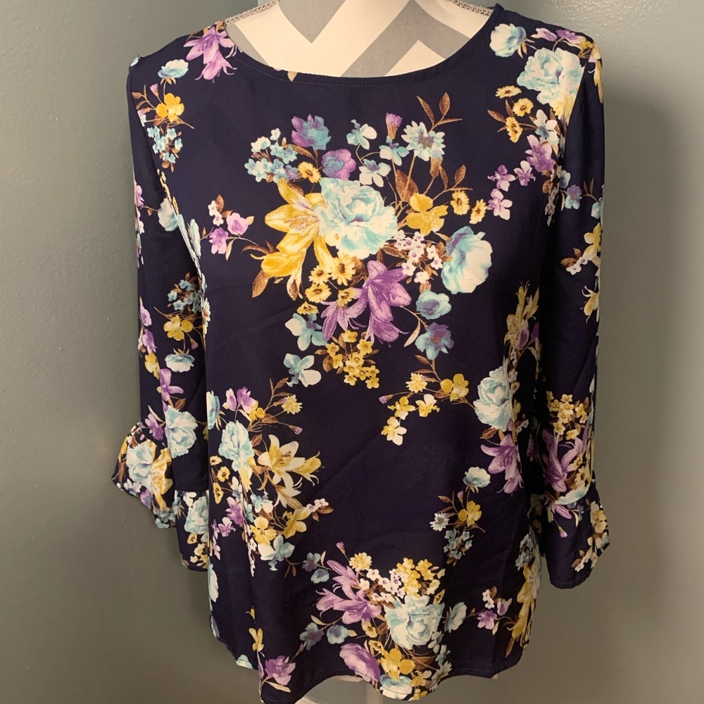 Bobeau Navy Blue Floral Blouse - Medium